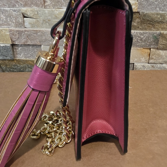 ALDO. Pink Croc-Embossed Chain Shoulder Bag - Picture 4 of 6